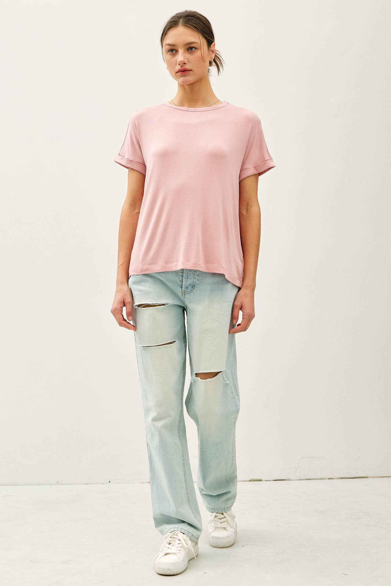 LIGHTWEIGHT MODAL BASIC FLOWY TEE  : Black / L