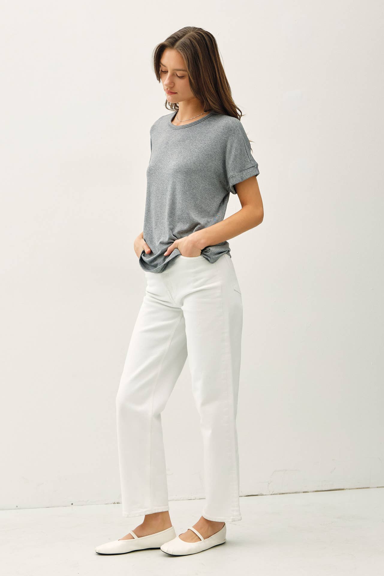LIGHTWEIGHT MODAL BASIC FLOWY TEE  : Black / M