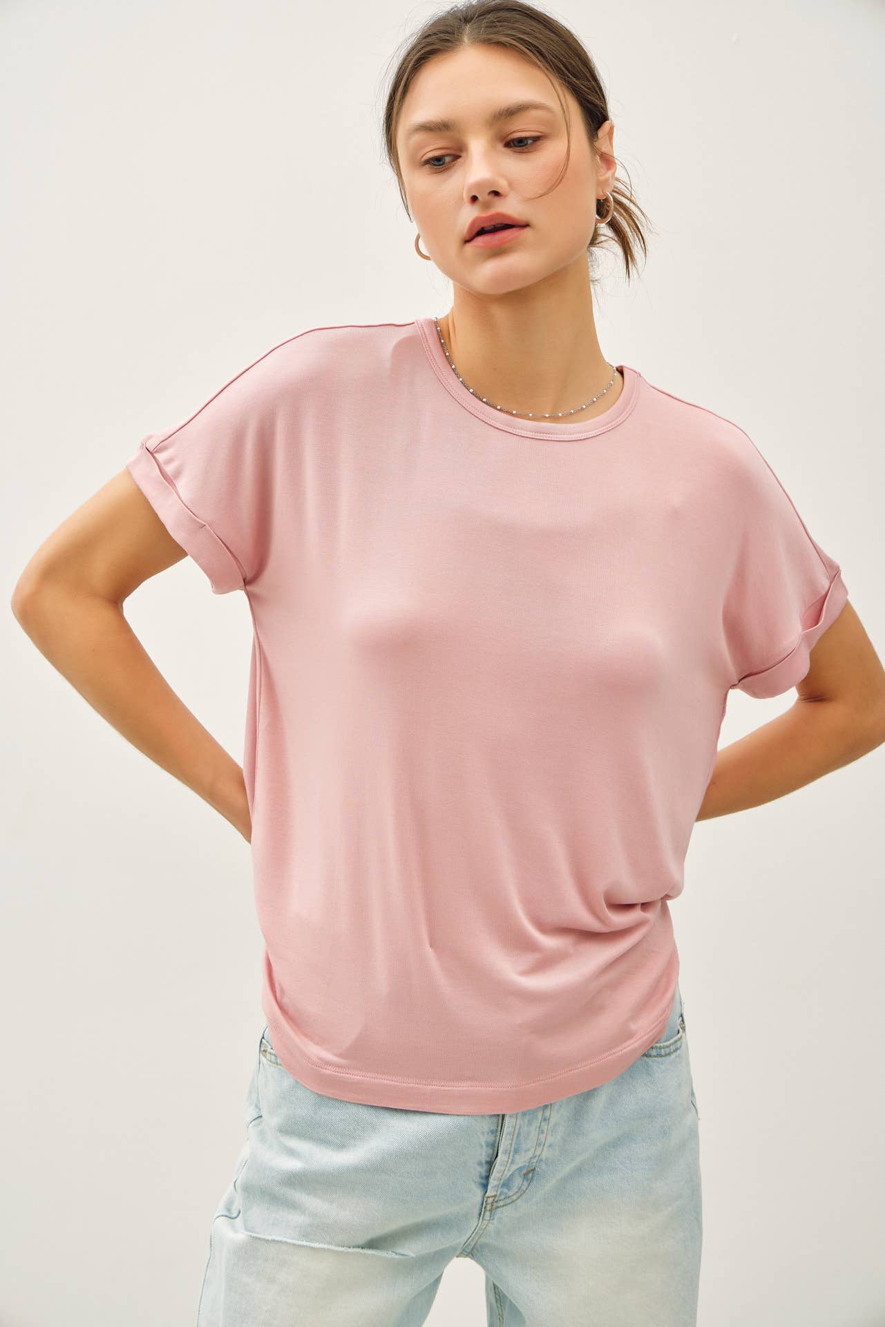 LIGHTWEIGHT MODAL BASIC FLOWY TEE  : Black / L