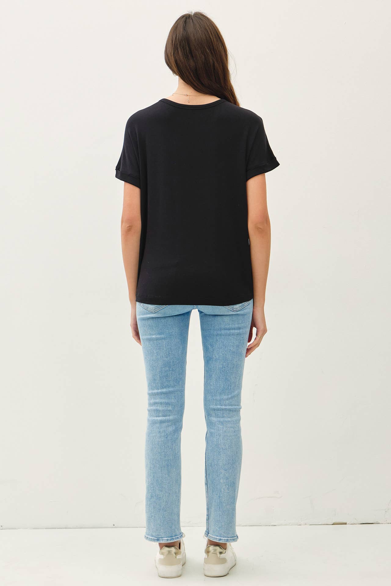 LIGHTWEIGHT MODAL BASIC FLOWY TEE  : Black / L